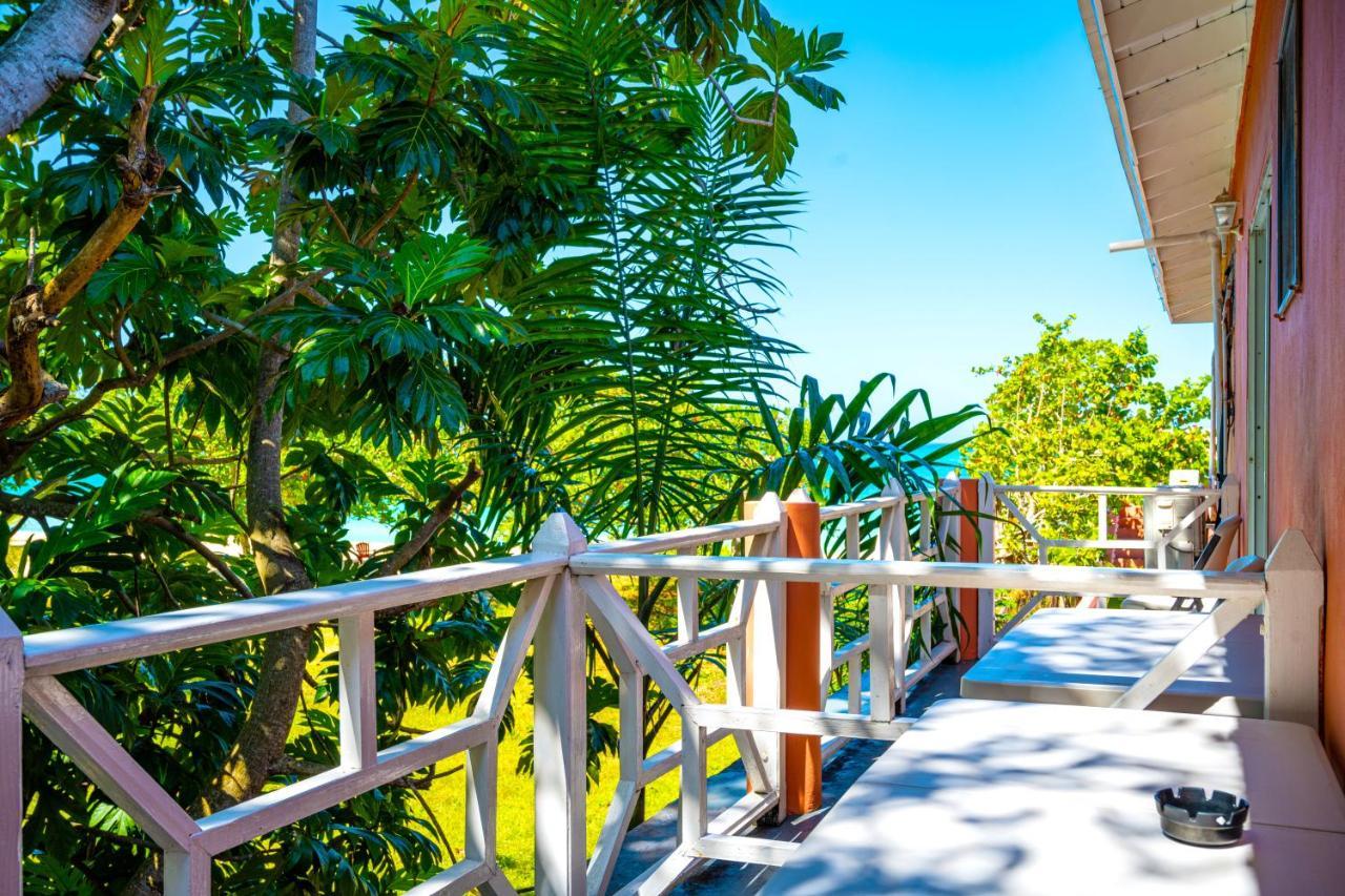 Shields Negril Villas Exterior foto