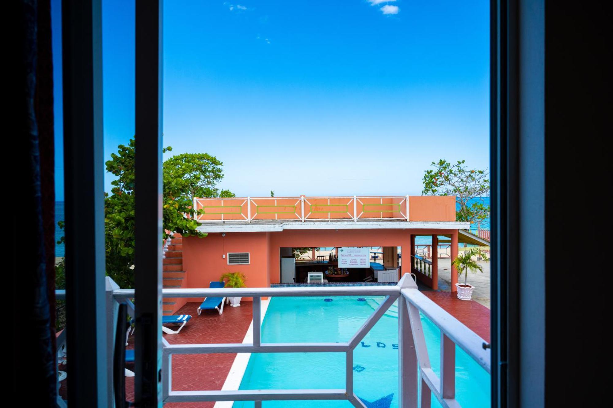 Shields Negril Villas Habitación foto
