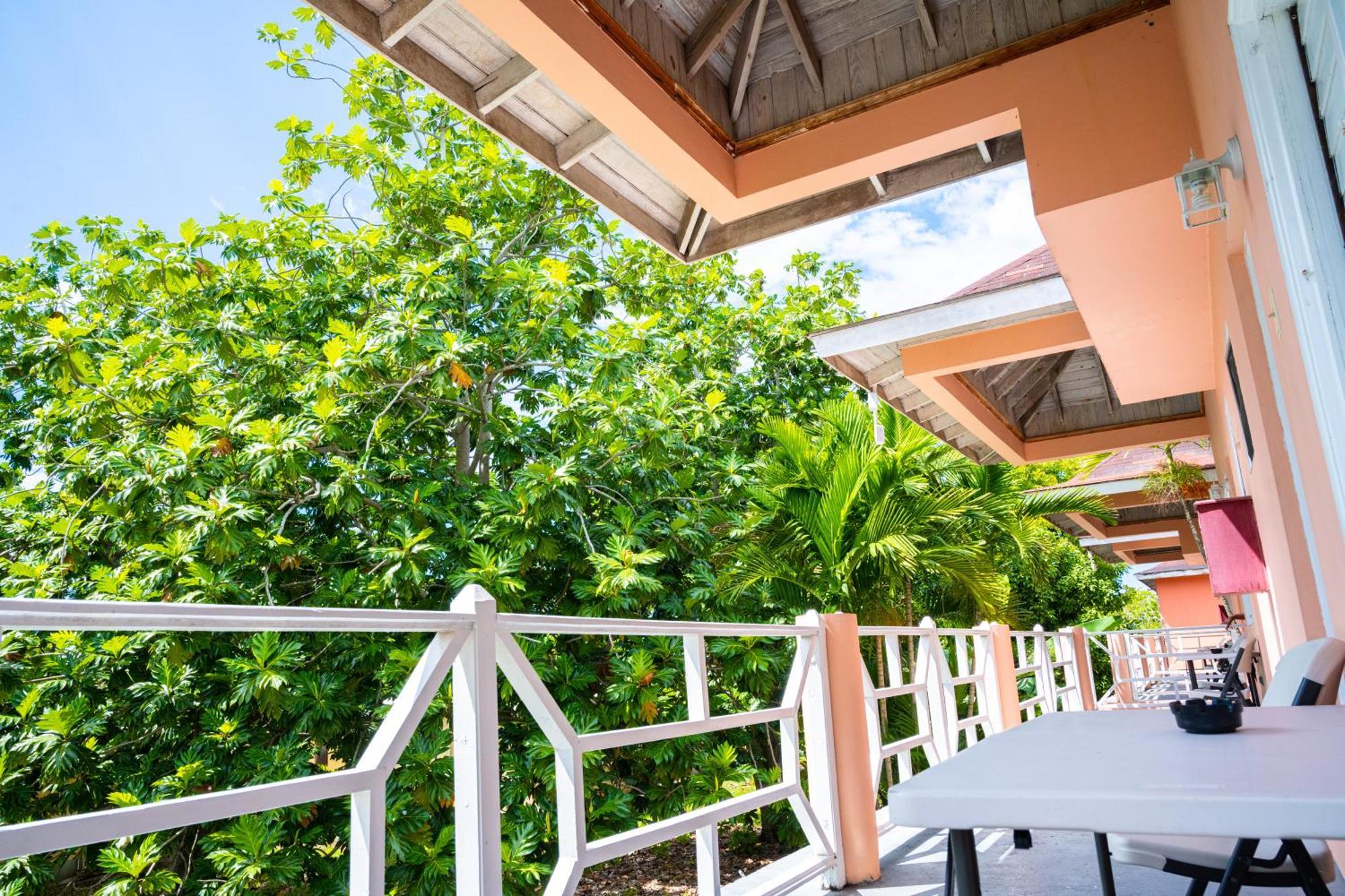 Shields Negril Villas Habitación foto