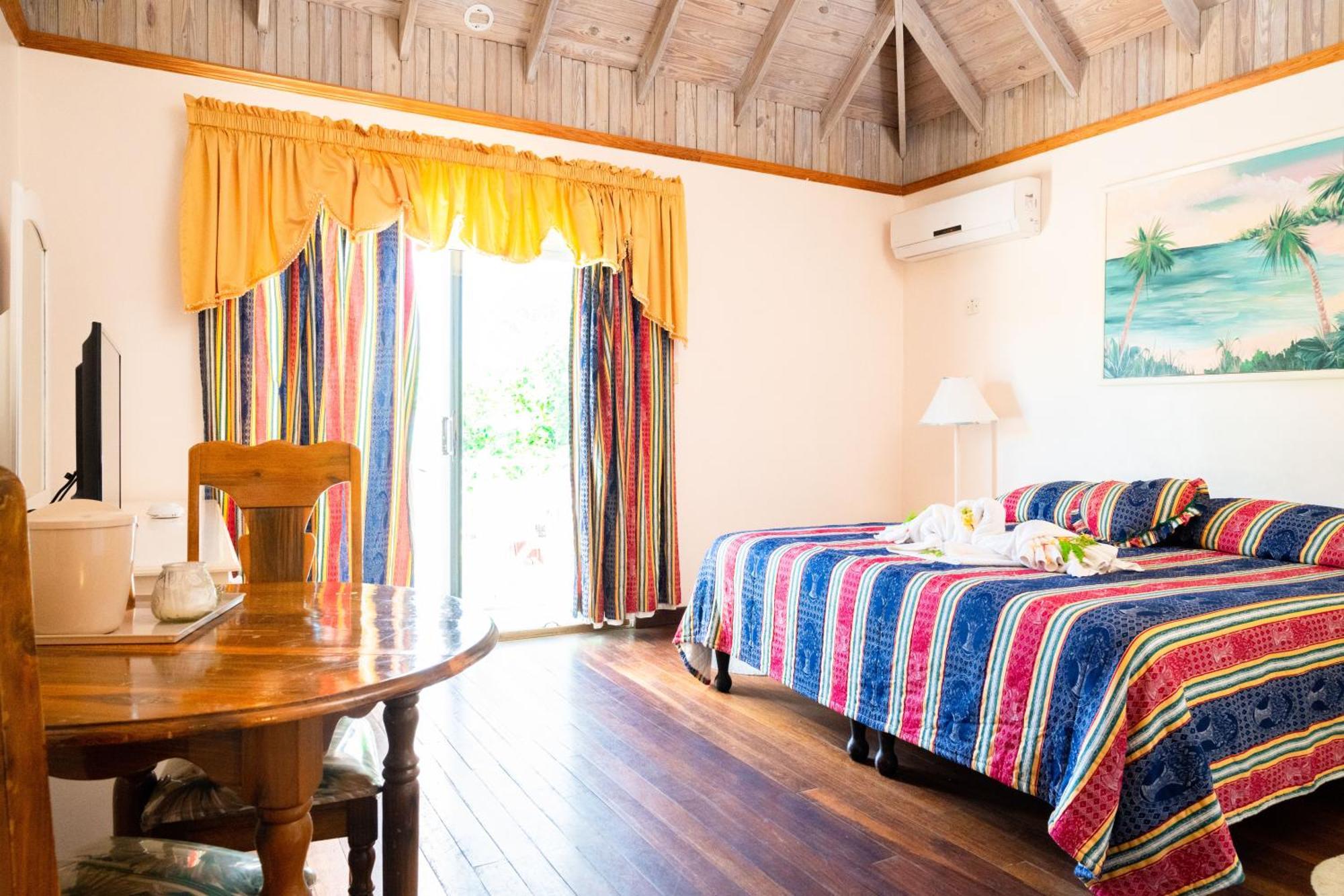Shields Negril Villas Habitación foto